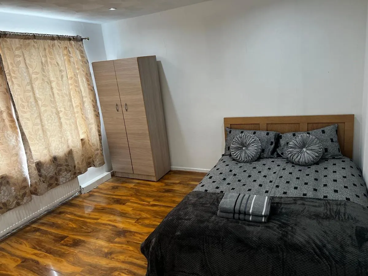 Vendégház Good Priced Single Rooms In Hayes