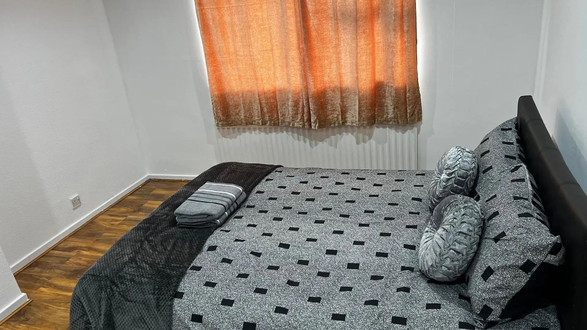 Guest house Good Priced Single Rooms In Hayes